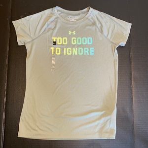 Under armour new w/out tags gray shirt size L